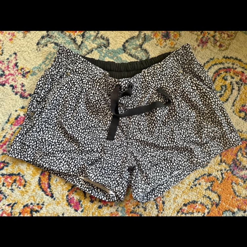 Lululemon Black and White Shorts